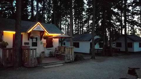 Baker's Waskesiu Bungalows